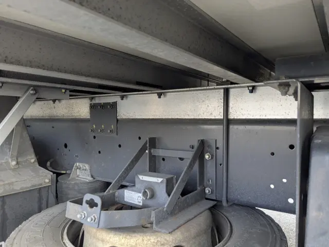 いすゞ ギガ 2PG-CYJ77C(8x4)の写真11