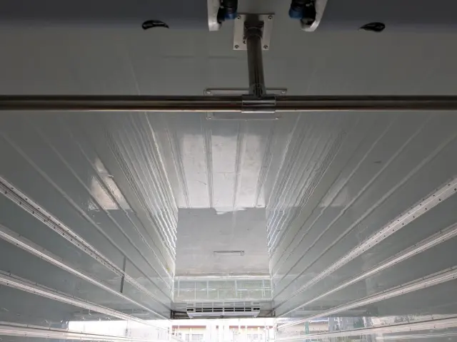 いすゞ ギガ 2PG-CYJ77C(8x4)の写真26