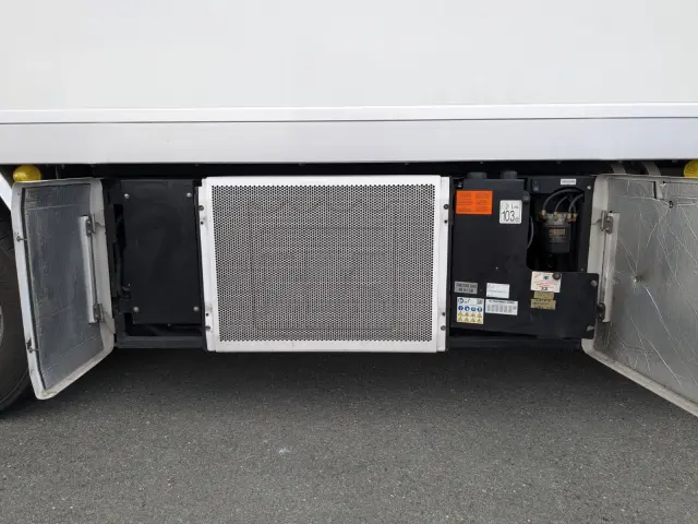 いすゞ ギガ 2PG-CYJ77C(8x4)の写真31