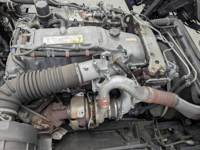 いすゞ ギガ 2PG-CYJ77C(8x4)の写真44