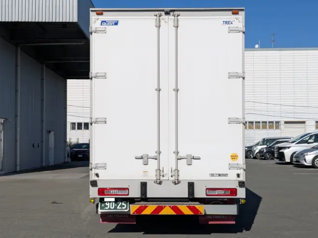 ＵＤ クオン 2PG-CG5CA(8x4)の写真8