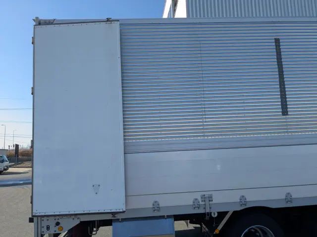 ＵＤ クオン 2PG-CG5CA(8x4)の写真16