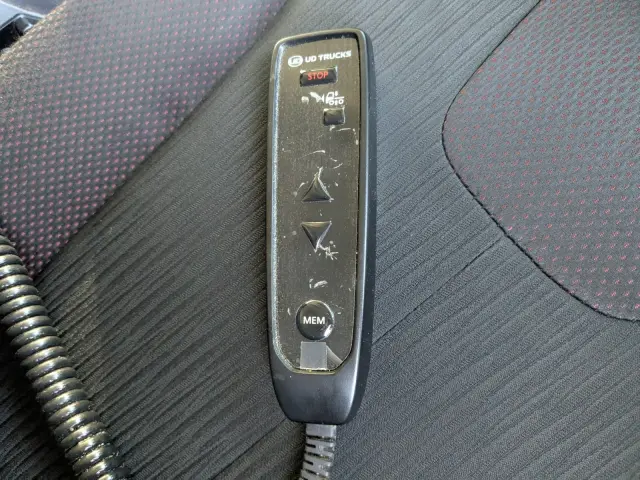 ＵＤ クオン 2PG-CG5CA(8x4)の写真40