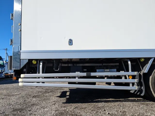 いすゞ ギガ 2PG-CYJ77C(8x4)の写真30