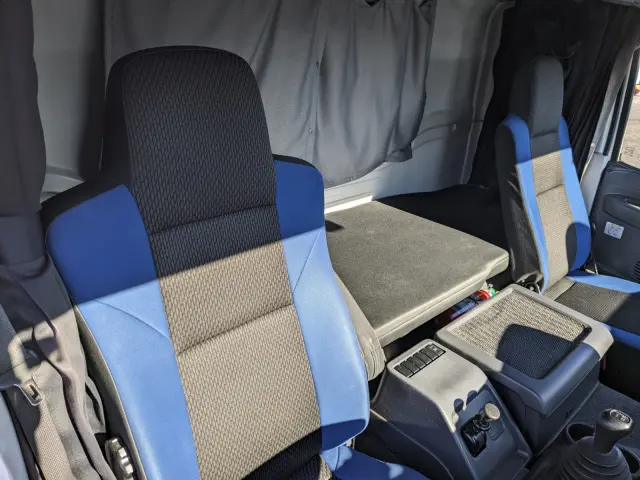 いすゞ ギガ 2PG-CYJ77C(8x4)の写真41