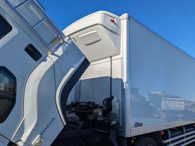 いすゞ ギガ 2PG-CYJ77C(8x4)の写真46