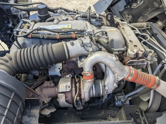 いすゞ ギガ 2PG-CYJ77C(8x4)の写真48