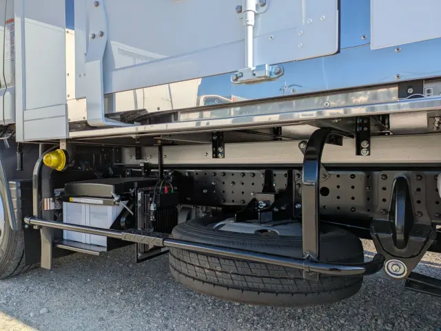 三菱 キャンター 2RG-FBAV0(2WD)の写真27