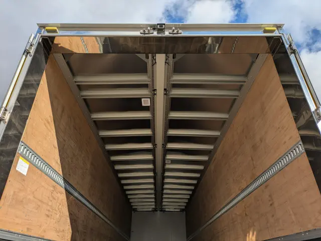 日野 プロフィア 2DG-FW1AHC(8x4)の写真12