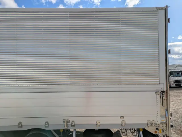 日野 プロフィア 2DG-FW1AHC(8x4)の写真20