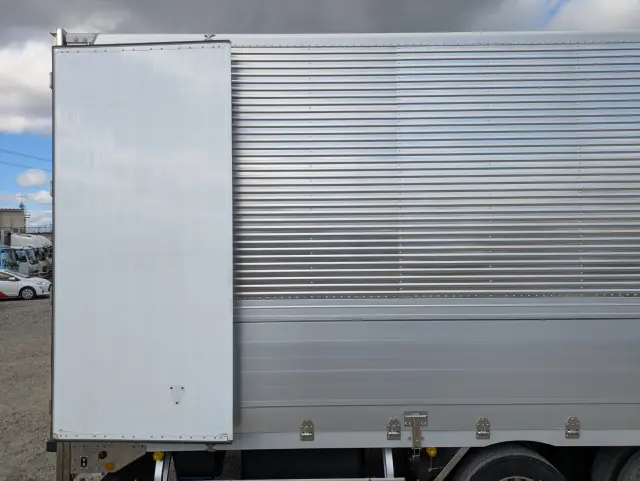 日野 プロフィア 2DG-FW1AHC(8x4)の写真28