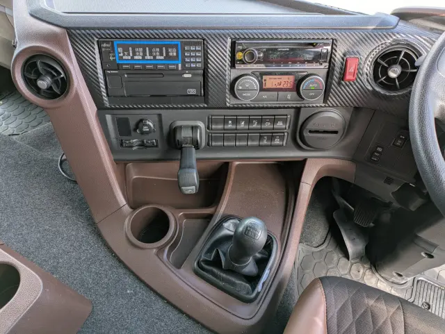 日野 プロフィア 2DG-FW1AHC(8x4)の写真40