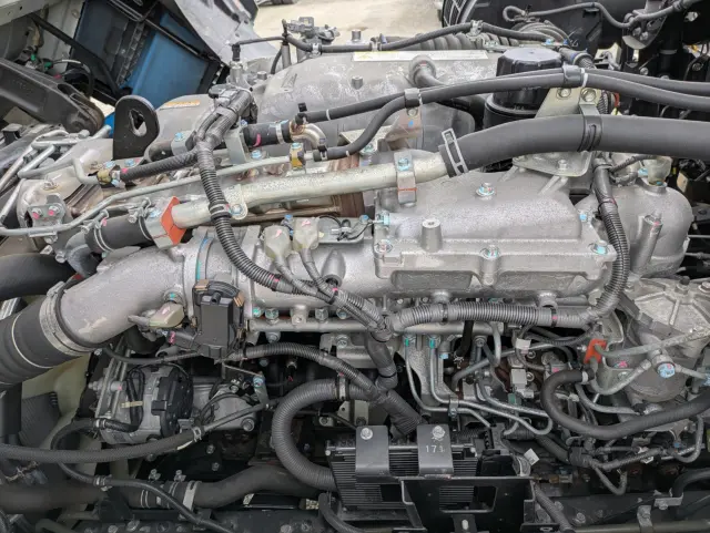 いすゞ ギガ 2PG-CYL77D(6x2)の写真46