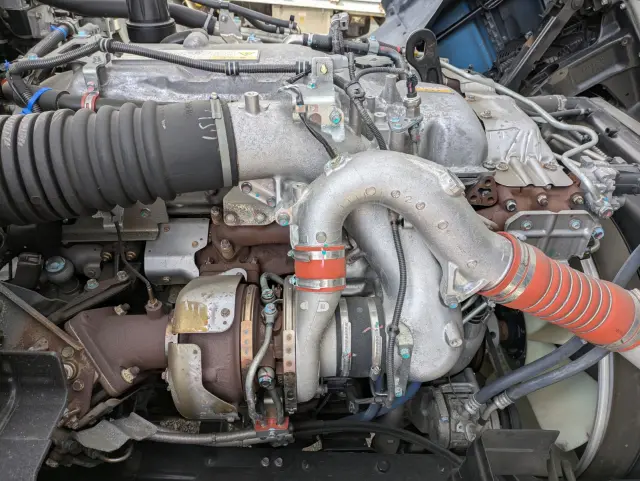 いすゞ ギガ 2PG-CYL77D(6x2)の写真49