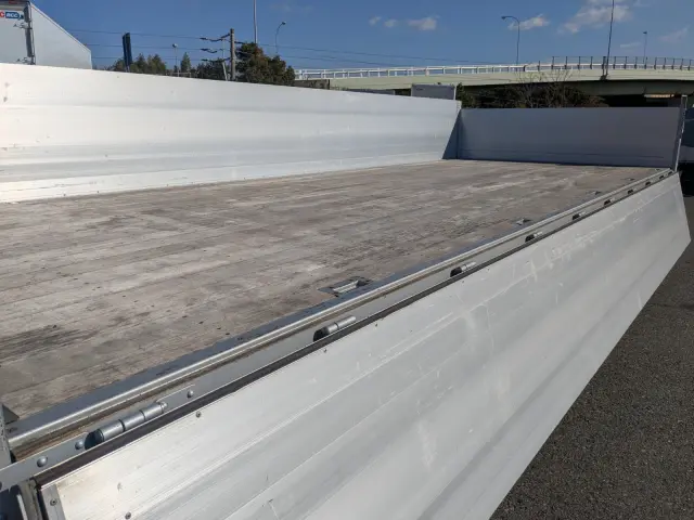 日野 レンジャー 2KG-FD2ABG(2WD)の写真18