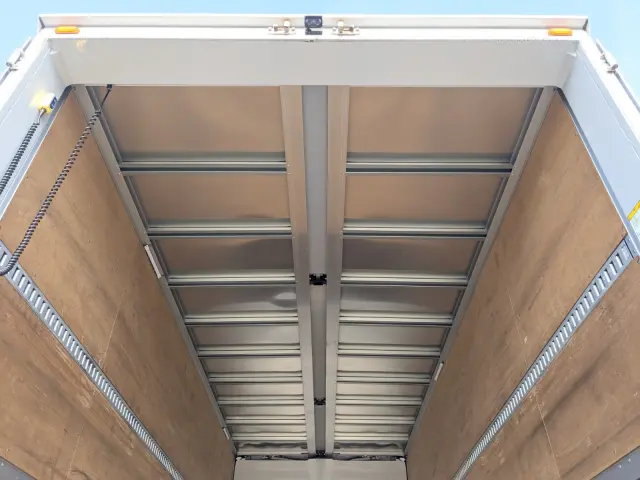 日野 レンジャー 2KG-FD2ABG(2WD)の写真11