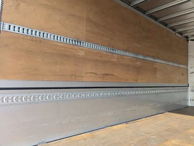 日野 レンジャー 2KG-FD2ABG(2WD)の写真15