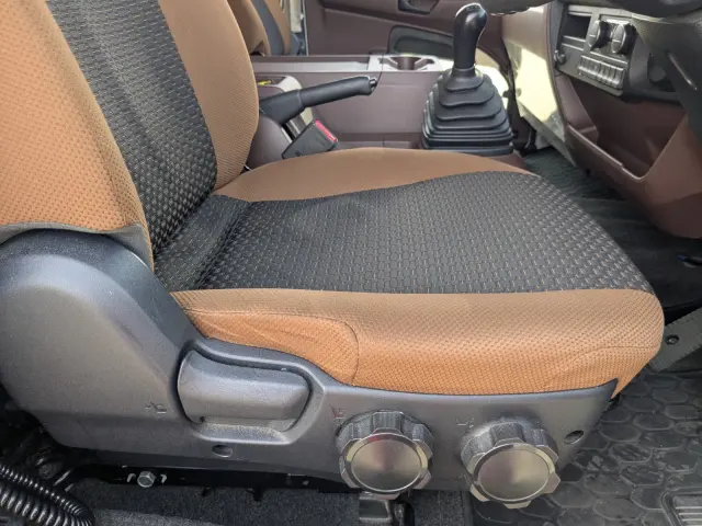 日野 レンジャー 2KG-FD2ABG(2WD)の写真33