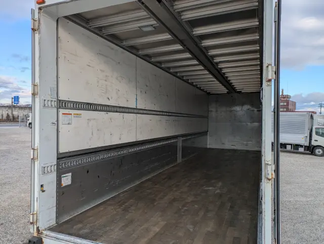 ＵＤ クオン 2PG-CG5CA(8x4)の写真18