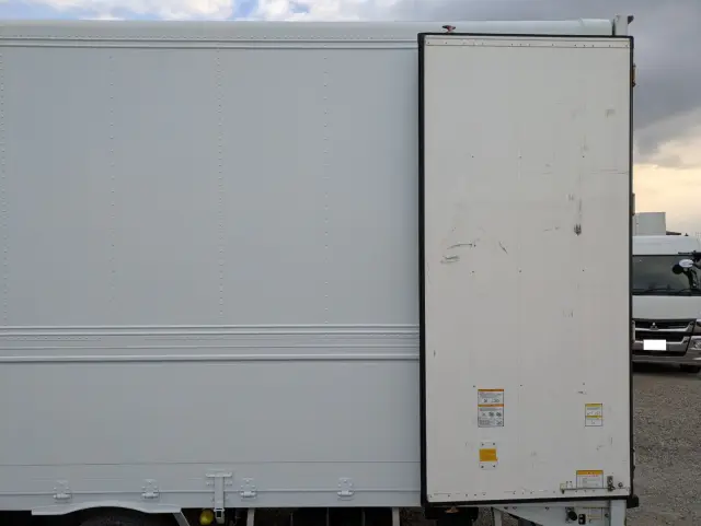 ＵＤ クオン 2PG-CG5CA(8x4)の写真19