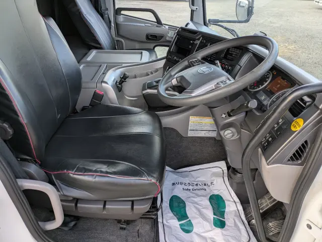 ＵＤ クオン 2PG-CG5CA(8x4)の写真37