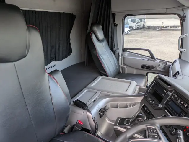 ＵＤ クオン 2PG-CG5CA(8x4)の写真39