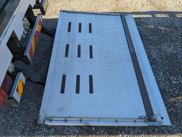 日野 レンジャー QKG-FE7JUAG(2WD)の写真12