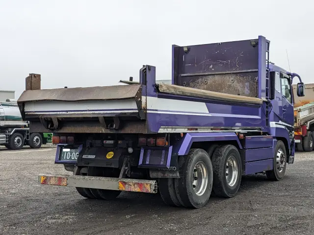 三菱 スーパーグレート QKG-FV60VX(6x4)の写真5