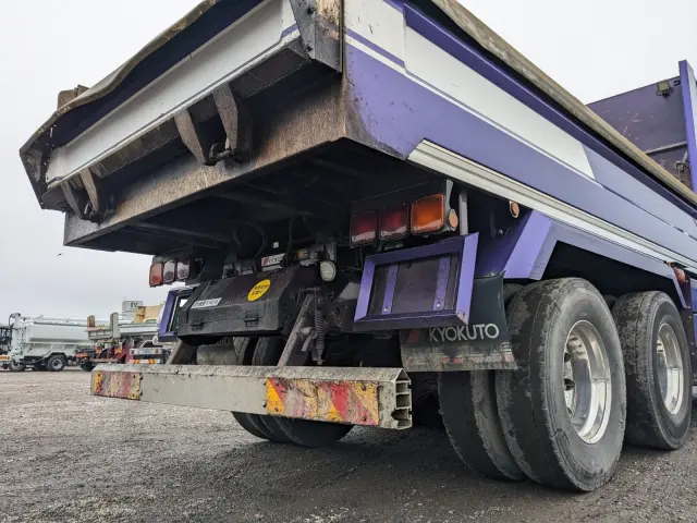 三菱 スーパーグレート QKG-FV60VX(6x4)の写真7