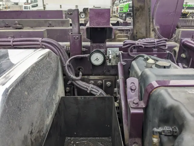 三菱 スーパーグレート QKG-FV60VX(6x4)の写真32