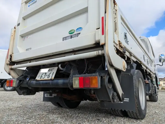 いすゞ エルフ TKG-NKR85A(2WD)の写真9