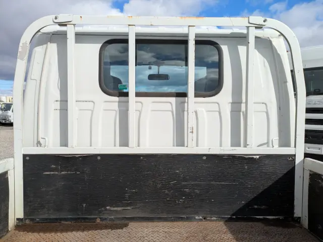 いすゞ エルフ TKG-NKR85A(2WD)の写真15