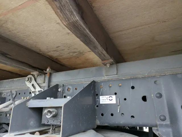 いすゞ エルフ TKG-NKR85A(2WD)の写真21