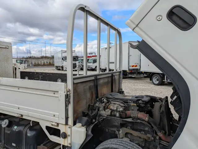 いすゞ エルフ TKG-NKR85A(2WD)の写真38