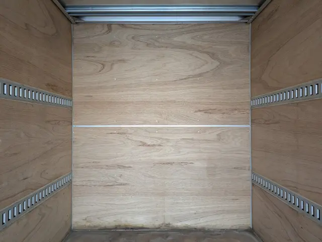 いすゞ エルフ TRG-NMR85AN(2WD)の写真19