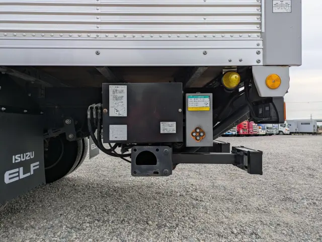 いすゞ エルフ TRG-NMR85AN(2WD)の写真23