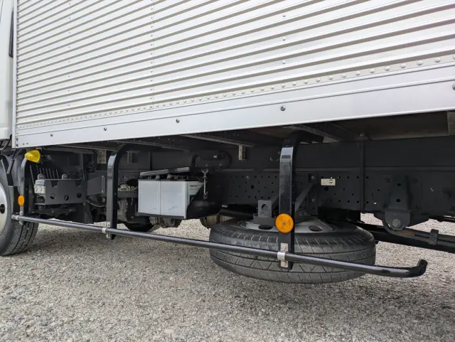 いすゞ エルフ TRG-NMR85AN(2WD)の写真26