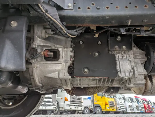 いすゞ エルフ TRG-NMR85AN(2WD)の写真27