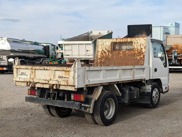 いすゞ エルフ TPG-NJR85AD(2WD)の写真5