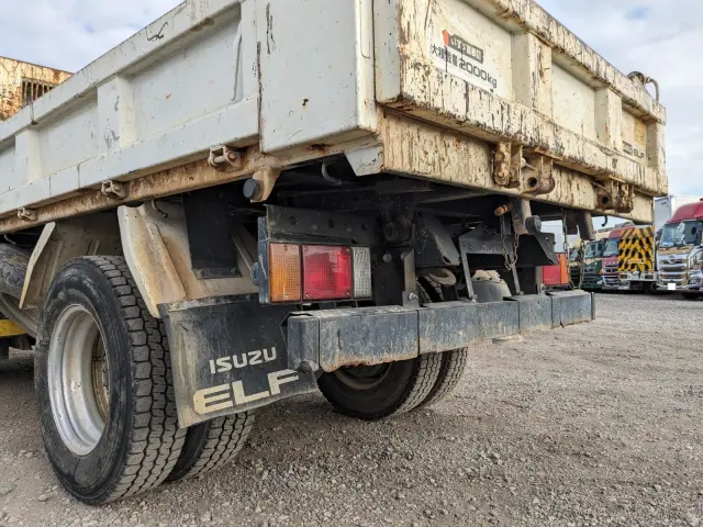 いすゞ エルフ TPG-NJR85AD(2WD)の写真8