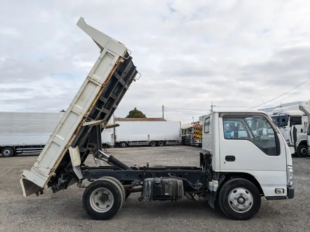 いすゞ エルフ TPG-NJR85AD(2WD)の写真26