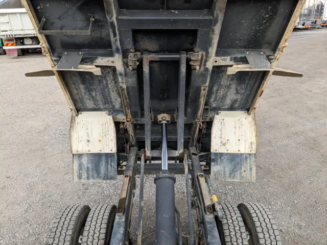 いすゞ エルフ TPG-NJR85AD(2WD)の写真32