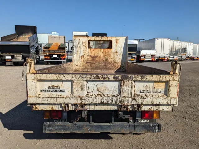 いすゞ エルフ TPG-NJR85AD(2WD)の写真5