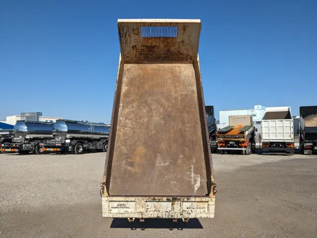 いすゞ エルフ TPG-NJR85AD(2WD)の写真8