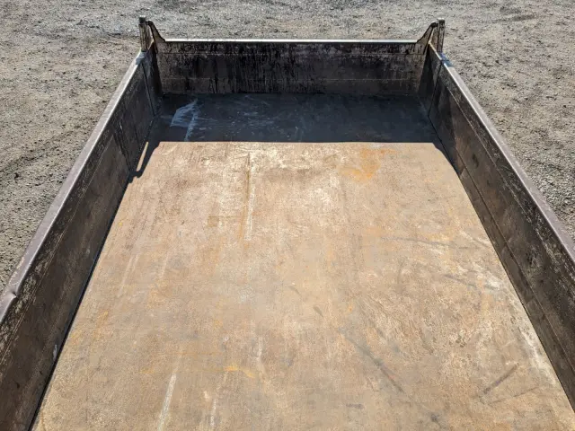 いすゞ エルフ TPG-NJR85AD(2WD)の写真14