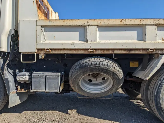 いすゞ エルフ TPG-NJR85AD(2WD)の写真20