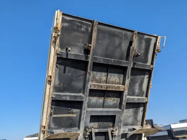 いすゞ エルフ TPG-NJR85AD(2WD)の写真26