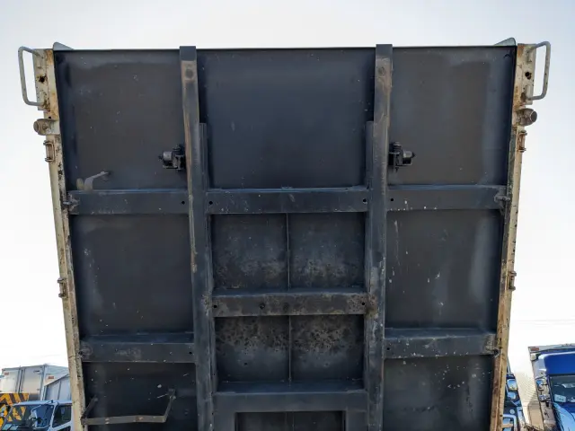 いすゞ エルフ TPG-NJR85AD(2WD)の写真32