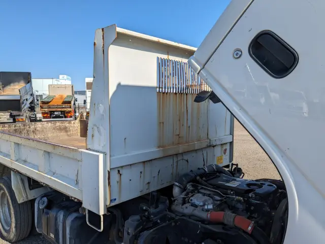 いすゞ エルフ TPG-NJR85AD(2WD)の写真47