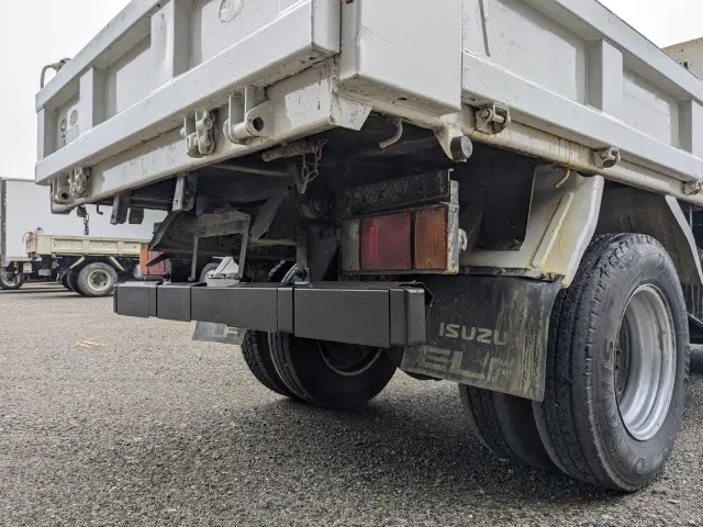 いすゞ エルフ TPG-NJR85AD(2WD)の写真6